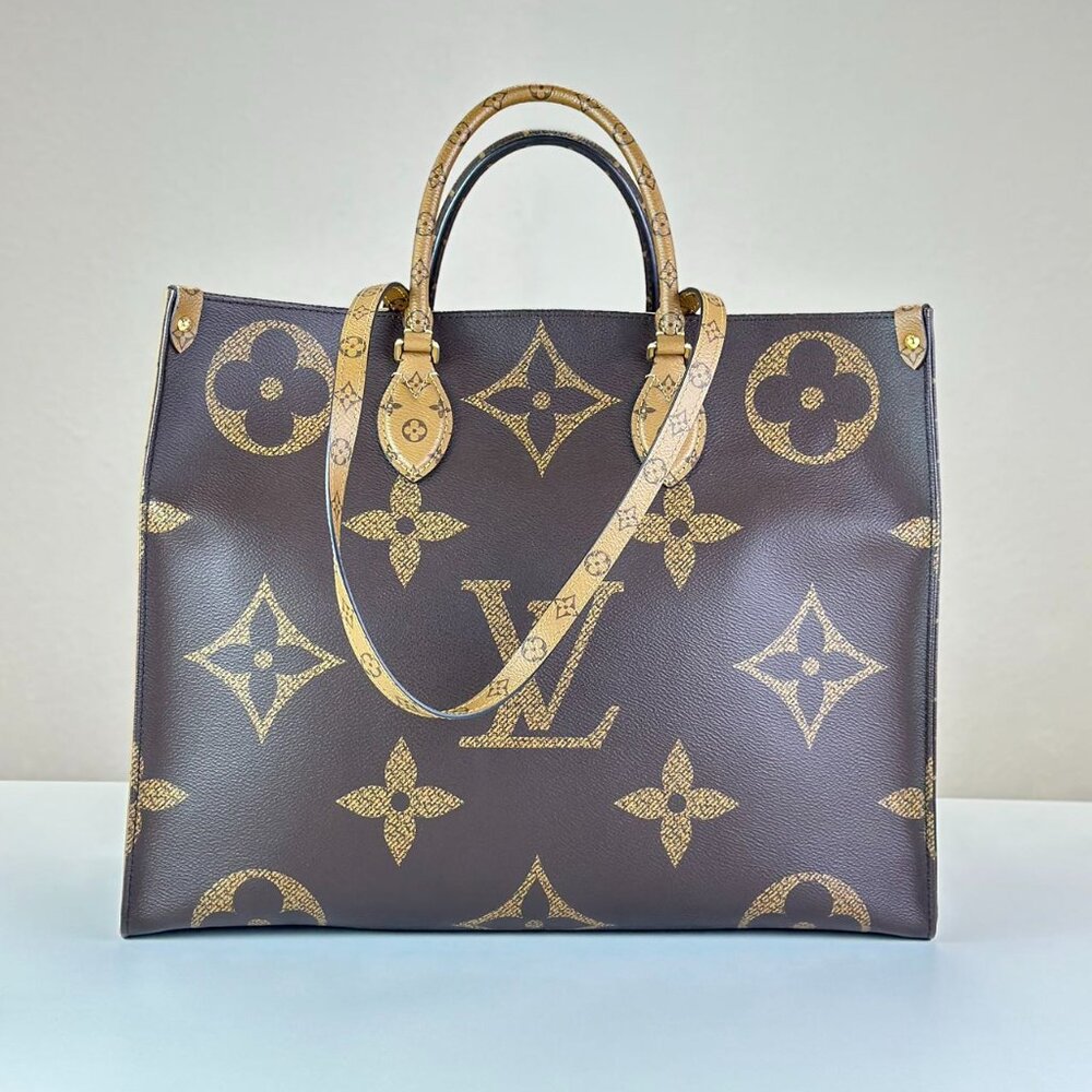 Louis Vuitton Monogram Canvas On The Go GM Shoulder Bag